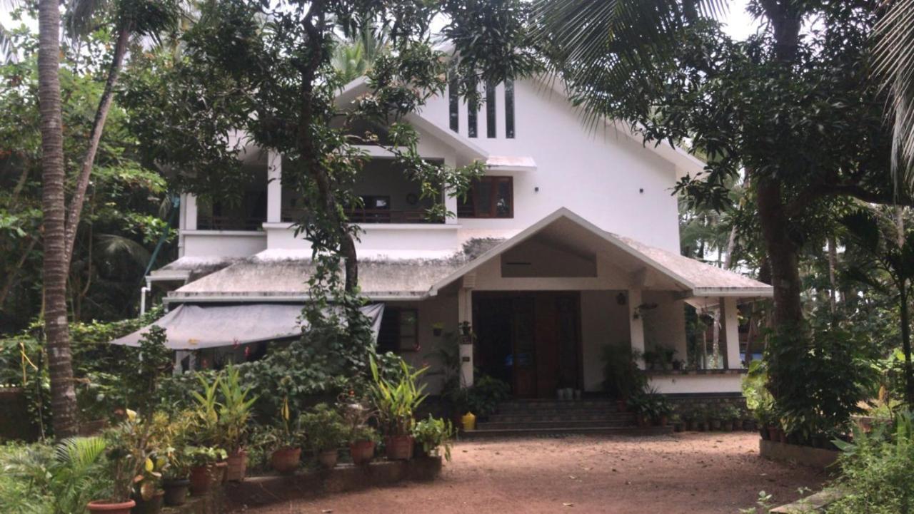Shruthi'S Aarohi-Nature'S Retreat Mulappilangād Extérieur photo
